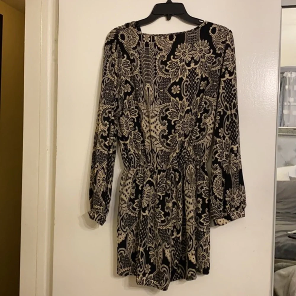 Foreign‎ exchange romper
